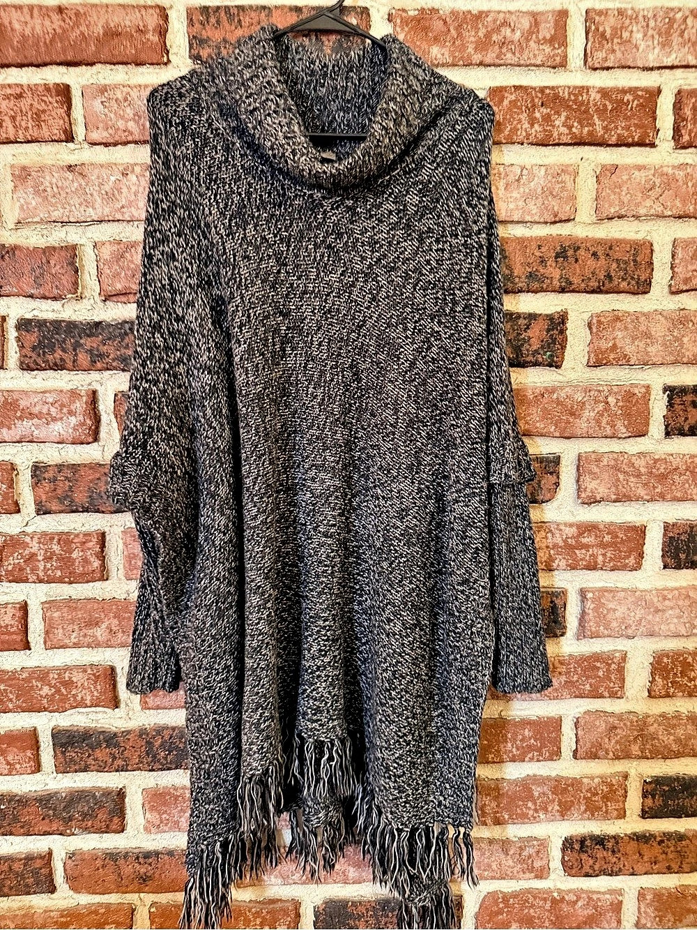Quinn Cowl Neck Fringe Sweater Black & Gray Size Medium